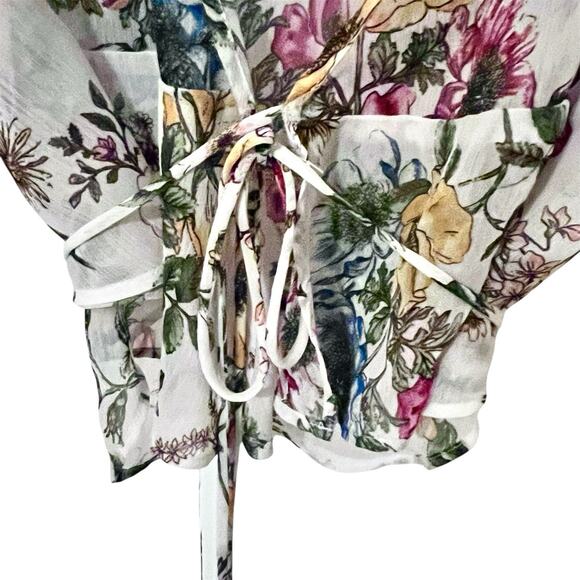 Forever 21 Chiffon Floral Wrap Top Women’s Small Flutter Sleeve Romantic Cottage - Picture 2 of 5